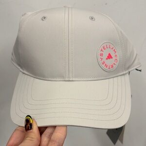 Stella McCartney Kids Light Beige Hat with Pink Emblem